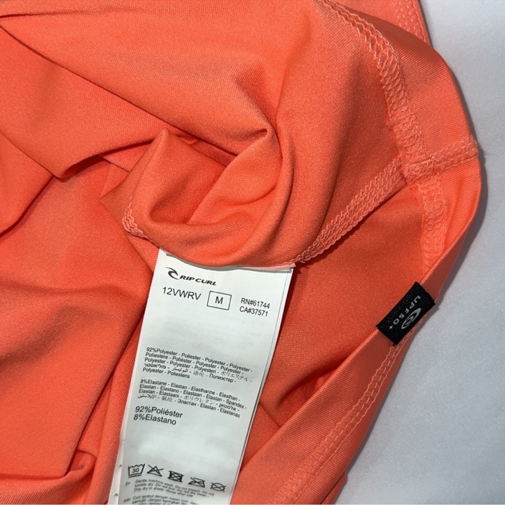 RIP CURL Golden Rays LS Rash Guard
- Coral, M - Picture 8 of 12